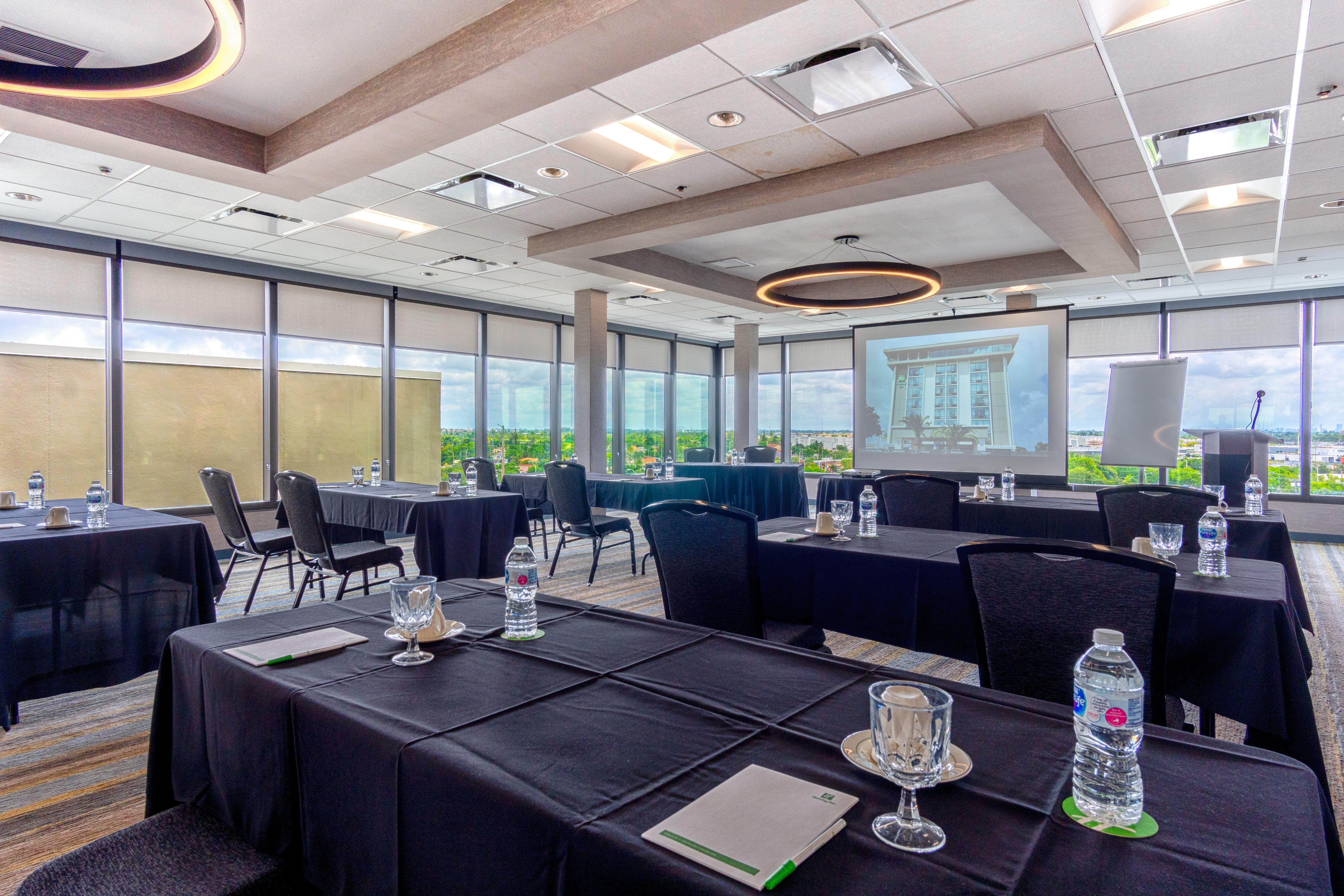 Holiday Inn Miami International Airport By Ihg Miami Springs Eksteriør bilde